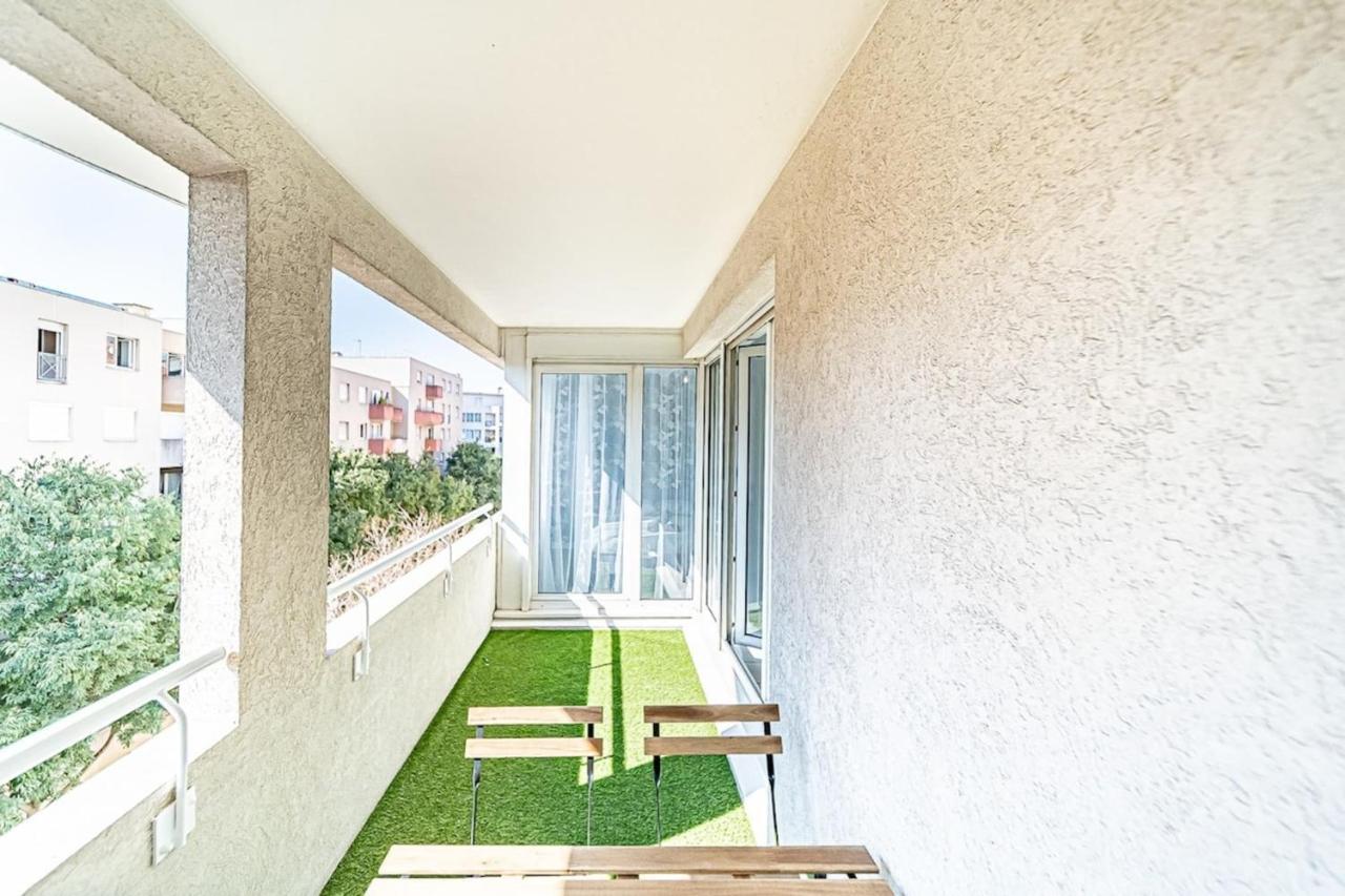 Appartement Cosy Avec Balcony And Garage-Charpennes Villeurbanne Exterior foto